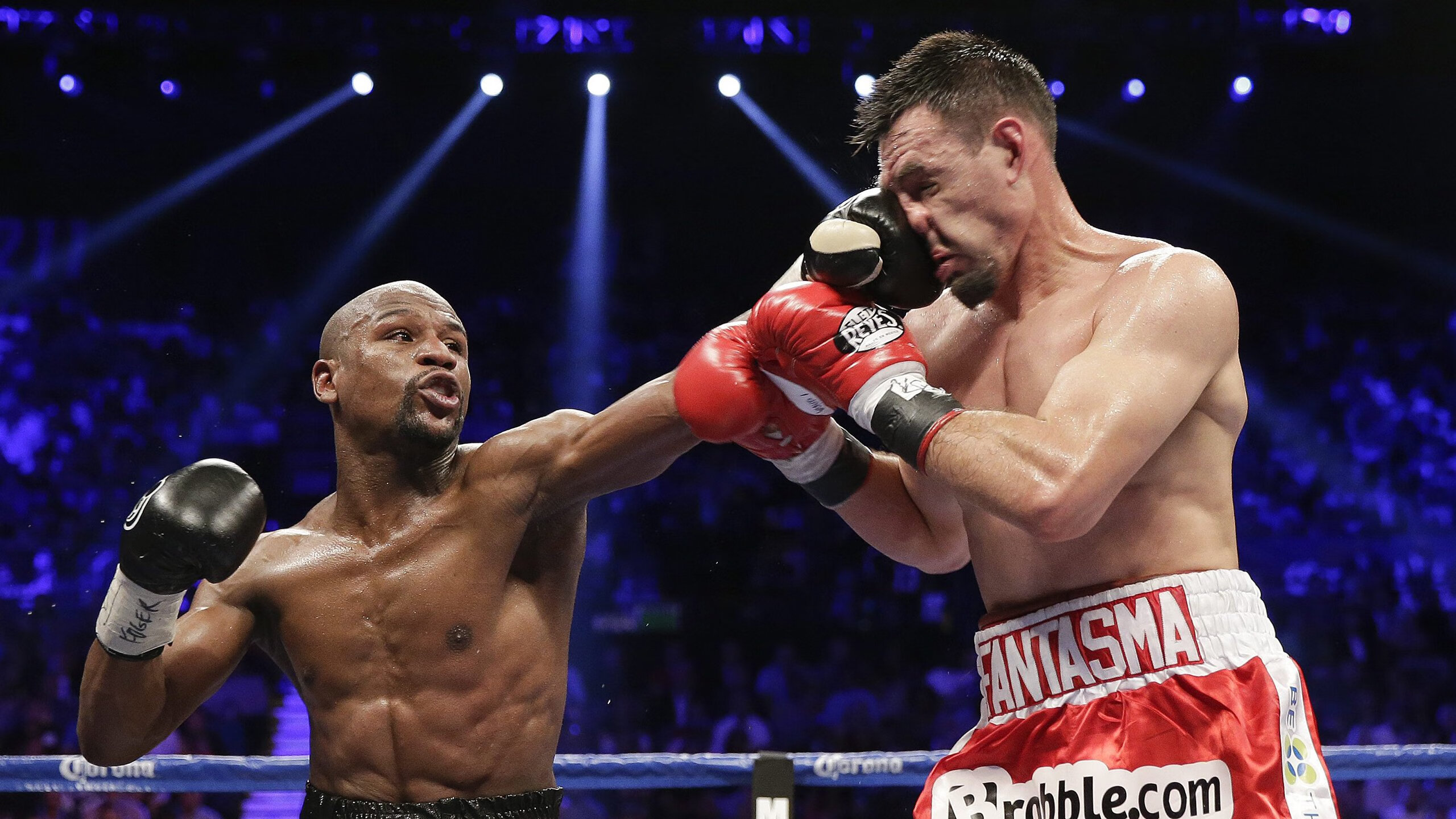 西甲排名洗牌：马德里双雄与巴萨激战正酣，马德里竞技与巴萨